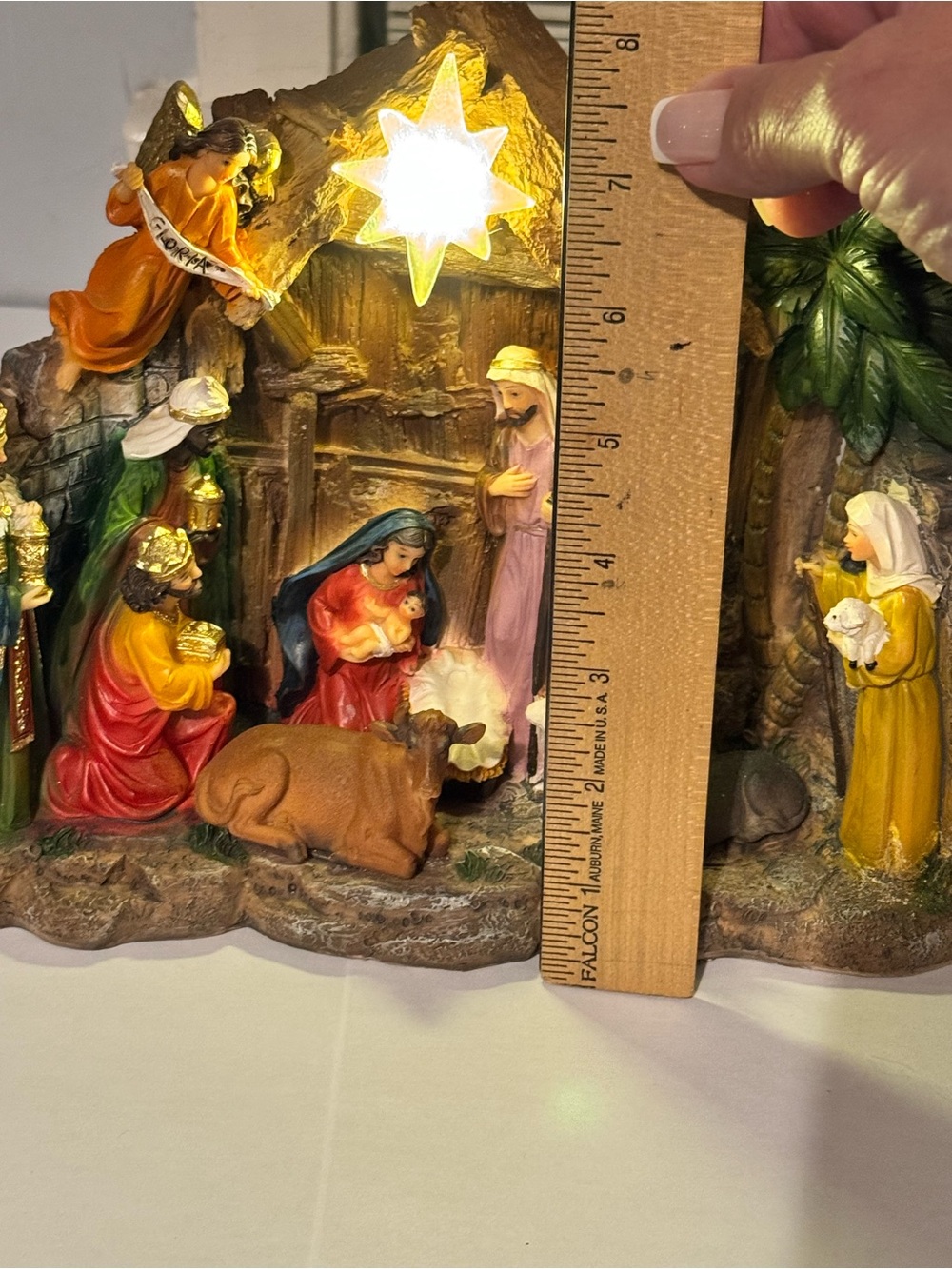Nativity with LED light - Picture 2 of 6